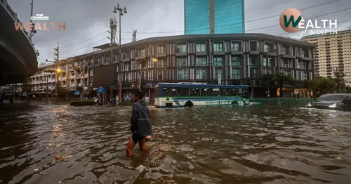 Bangkok floods cost 12.3 billion baht in 5 days; retail, dining and delivery takings are hit hardest