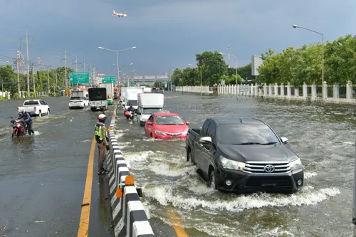 Flood-hit vehicles can get replacement plates without the original registration book until 30 November 2026