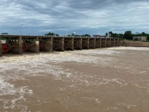 Chao Phraya Dam to Release 1,000–1,300 cubic metres per second, Ayutthaya downstream lowlands to flood 0.5–1.5 m