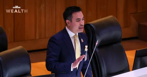 Oil fund still about 100,000 million baht in deficit, government weighs new refining-margin levy and other fund cash to hold diesel and fuel prices down