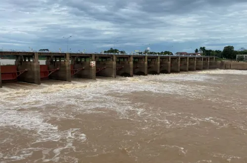 Chao Phraya flood warning covers 11 provinces including Bangkok, so check stock and access now