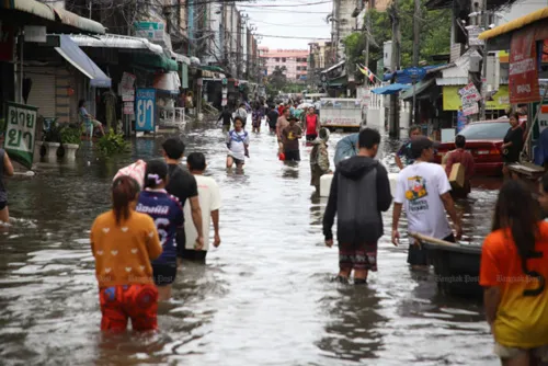 Nationwide disaster insurance for homes starts now: up to 100,000 baht per household for floods, storms and quakes