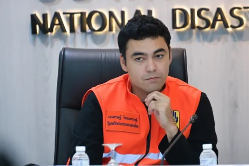 Flood insurance pays 10,000 baht within 15 days, but only for areas declared disasters from 1 Oct