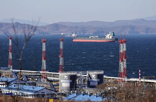 Russian crude offers jump over $20 a barrel above Brent as China scrambles for supply