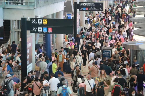Foreign visitors may pay a 450-baht tourism fee from April 2027