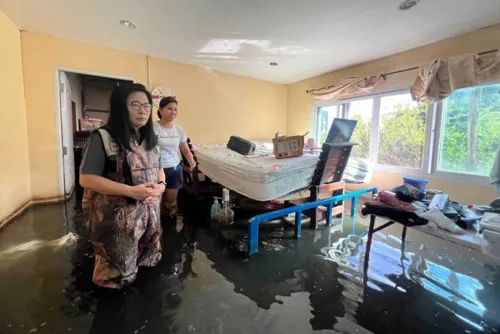 Floods still affect 2.46 million people in Bangkok and 20 provinces, so check your stock and delivery routes