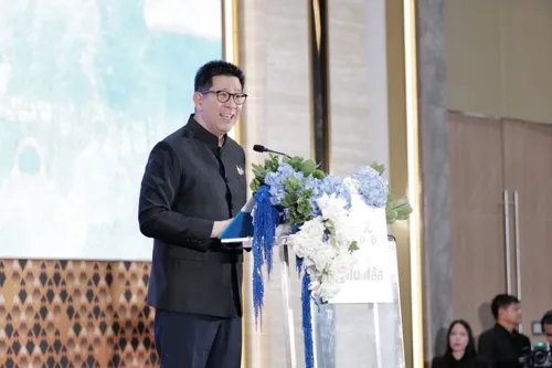 SME micro-loan guarantee of up to 50,000 baht per borrower opens via SME Guarantee Corp