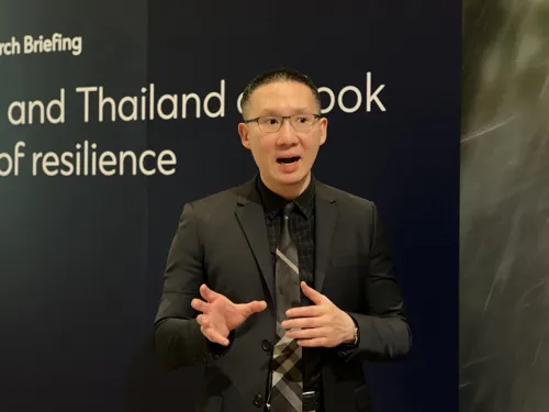 Standard Chartered says the strong baht is driven by outside factors, sees 32.5 baht per dollar by end-2026