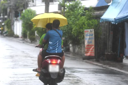 Heavy rain in the South today, and more rain forecast across most of Thailand from 9-13 October