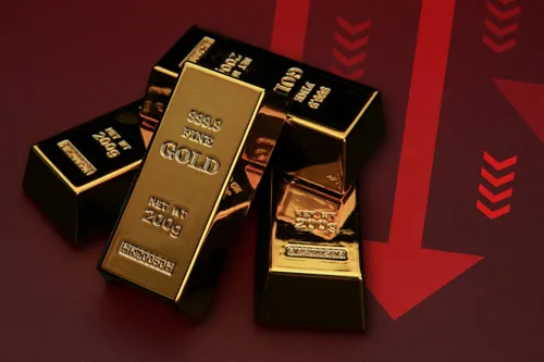 Gold prices fell 450 baht today: jewellery sells at 66,700 baht a baht-weight