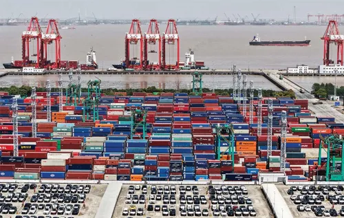 China's export flood could push global trade to a breaking point, a former US trade chief warns