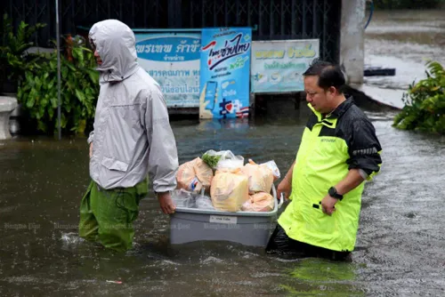 Bangkok and three provinces get special holidays Monday and Tuesday as floods hit; plan staff and deliveries now