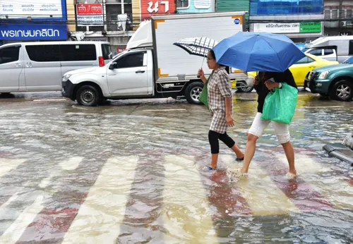 Civil service offices may let staff work from home on 28-29 September due to flooding