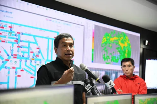 Bangkok flooding: main roads back to normal in about 2 days, but flood-hit communities may stay wet for 2 weeks