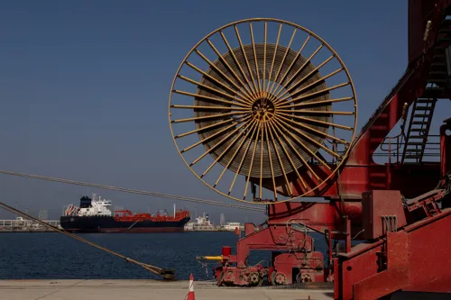 US blockade cuts Iranian oil exports to near zero, raising fuel-price risk for Thai businesses