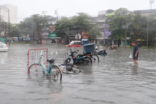 Major banks close many Bangkok and Samut Prakan branches on 26 Sep 2026 due to flooding
