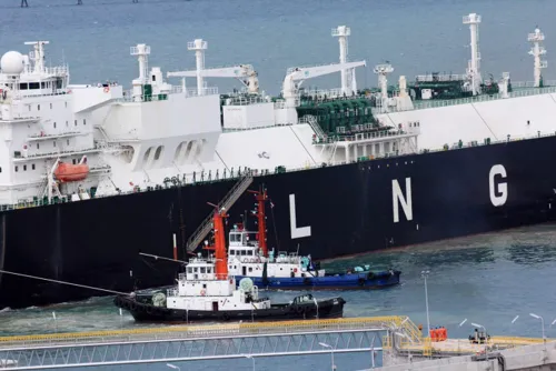 Soaring LNG prices squeeze Thai households and businesses