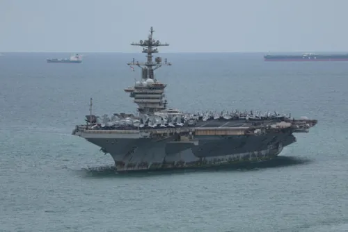 US carrier and about 5,000 sailors dock at Laem Chabang for five days of rest, a short Pattaya spending window
