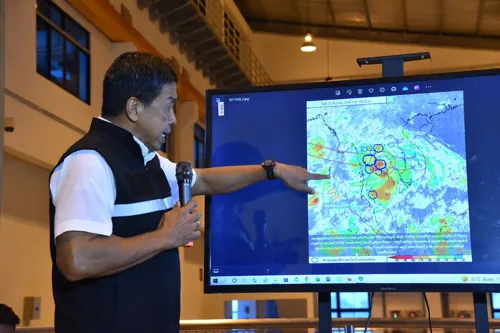 Bangkok flood alert: 200 risk spots, rain expected to ease 27 September