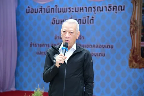 Klong Toei relocation talks stay open, no forced moves for now