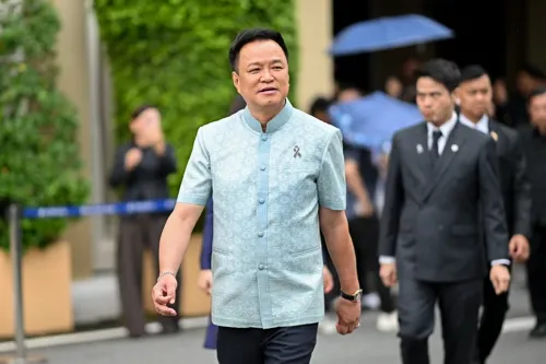 Cabinet meeting moved to 14 Oct as flood relief gets priority; vehicle towing and repair steps eased