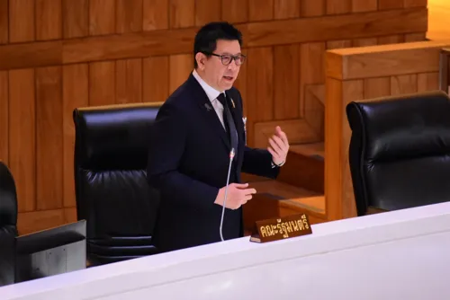 Finance minister defends 400bn baht energy loan decree, says no idle borrowing