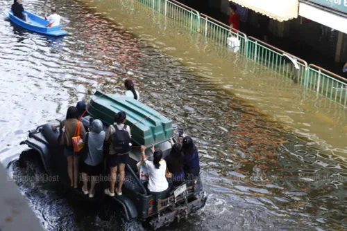 Suvarnabhumi ends free flood parking, fees start Wednesday
