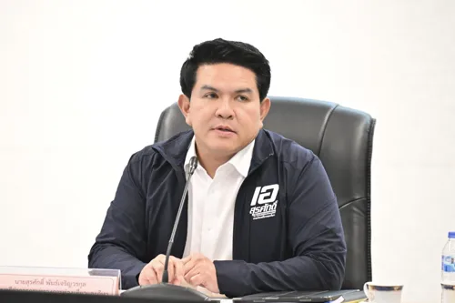 Tourism minister orders agencies to help flood-hit tourists at Suvarnabhumi