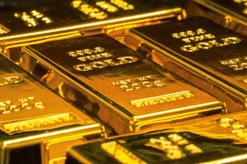 Gold bars drop 1,600 baht as Fed signals tighter policy on inflation