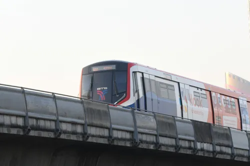 Bangkok rail fare cap of 45 baht per trip starts 1 January 2570 — plan for lower commuting costs and card-payment changes
