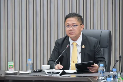 Chao Phraya flows held at 2,500 cu m/s before new rain; Bangkok and Nonthaburi dikes not expected to overflow