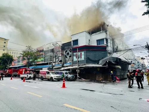 Fire at Khlong Tom Center: OIC pushes Thaewes Insurance to speed up claims, and urges owners to check their property cover