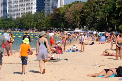 New Prime Minister's Office rule lets officials deport troublesome foreign tourists and illegal foreign workers from 28 August