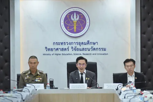 Two Rajamangala and Pathumwan campuses suspend classes for 90 days after student violence