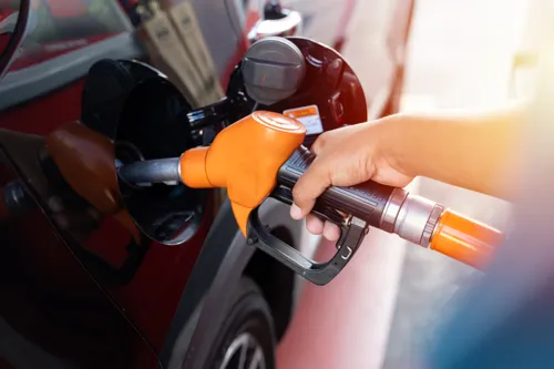 Diesel B7 at 40.69 baht and B20 at 35.69 baht a litre today; B20 up 0.85 baht