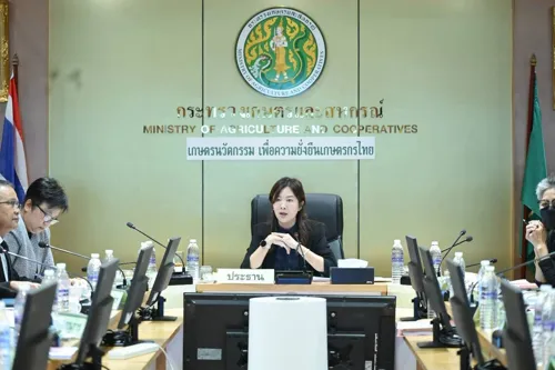Agriculture ministry drafts new standards for duckweed, bottled fermented fish sauce and low-carbon rice