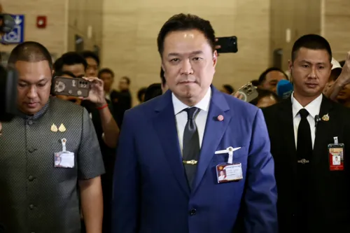 Parliament debates 400bn baht energy loan decree, with 200bn baht for energy transition under scrutiny