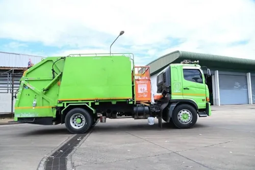 Bangkok's 6,000-million-baht EV garbage truck lease is stalled, so the city will keep renting diesel trucks for now