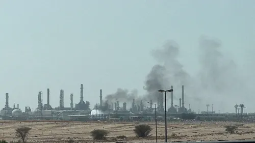 Houthi strikes on Saudi oil and airports raise Gulf supply risk for Thai importers