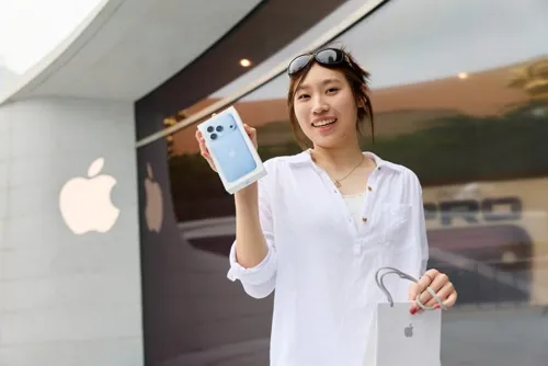 Global smartphone shipments fell 22% in Q3 2026 as memory chip shortages push prices up