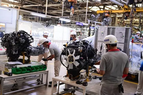 Flood disruption hits auto parts suppliers; Commerce and Industry ministries review supply chains and tax relief proposals