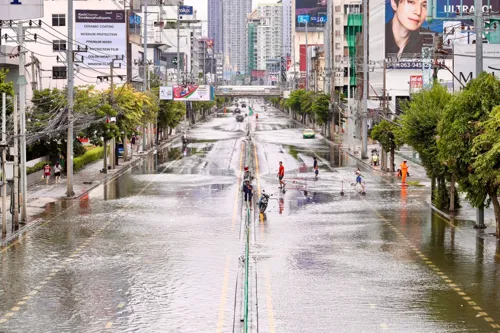 Flood-hit SMEs can now defer bank loans up to a year and get tax relief on repairs