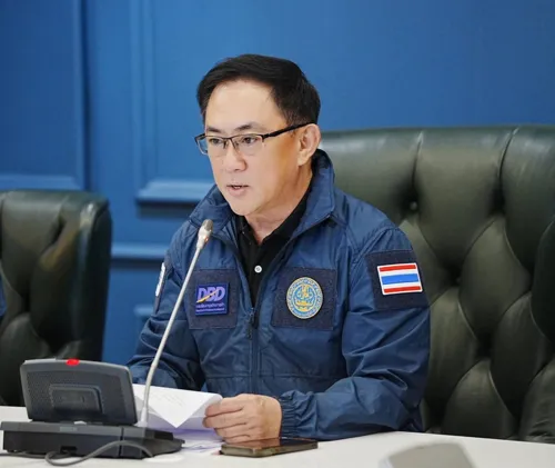 Commerce raids Din Daeng for nominee firms; four illegal migrant workers at a sewing shop charged